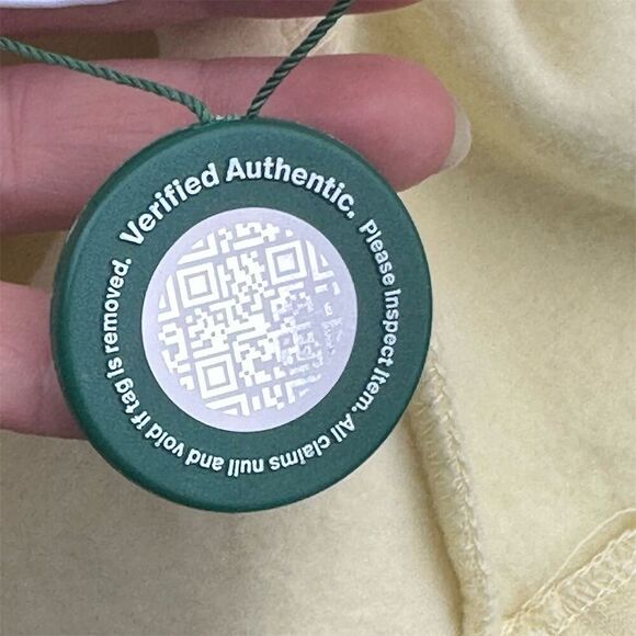 NWT Fear of God Essentials Egg Shell Relaxed Hoodie Size L Pullover - Picture 5 of 11